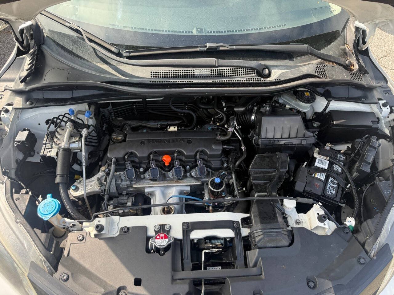 Used 2016 Honda HR-V EX image 2