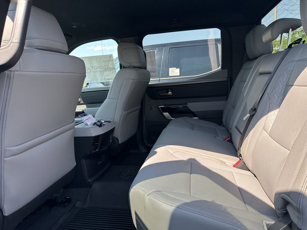 Used 2025 Toyota Tundra Limited image 26