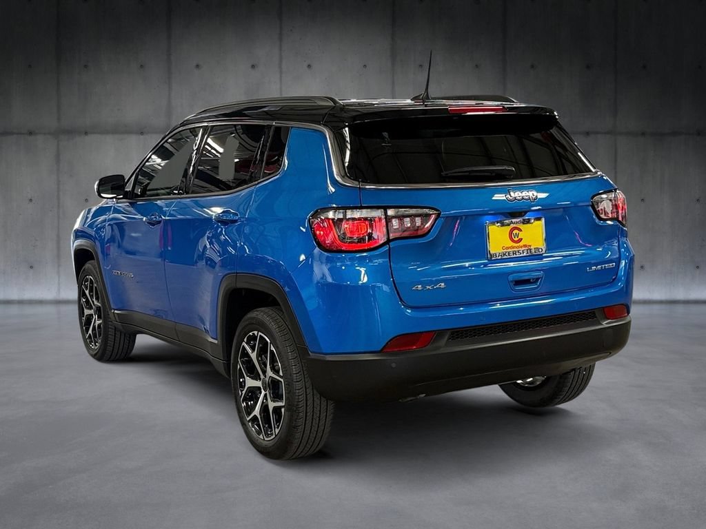 Used 2025 Jeep Compass Limited AWD/4WD image 3