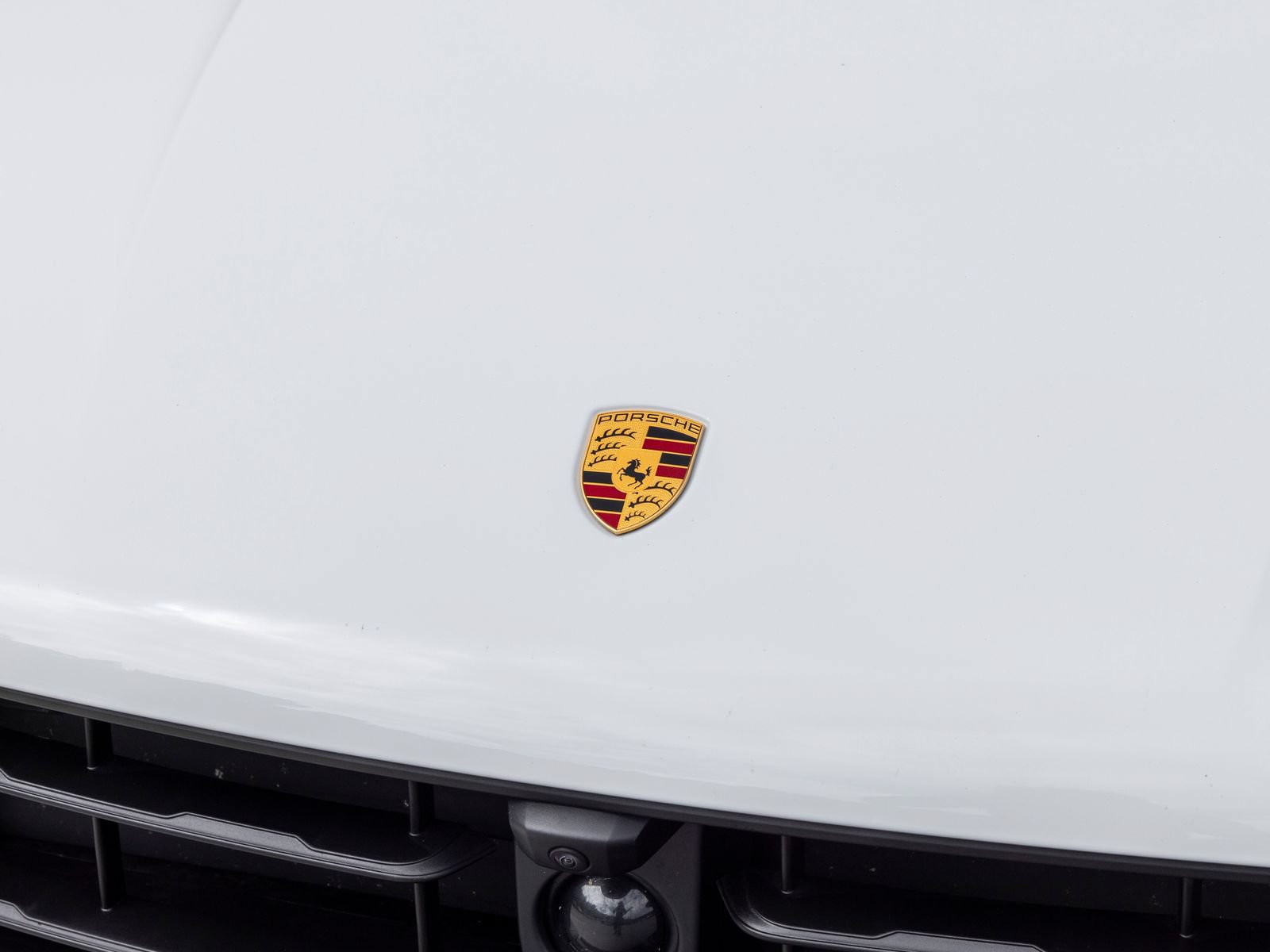 Certified 2026 Porsche Macan AWD/4WD image 16