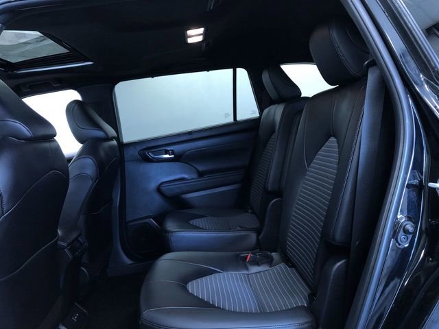 Certified 2025 Toyota Highlander XSE AWD/4WD image 20