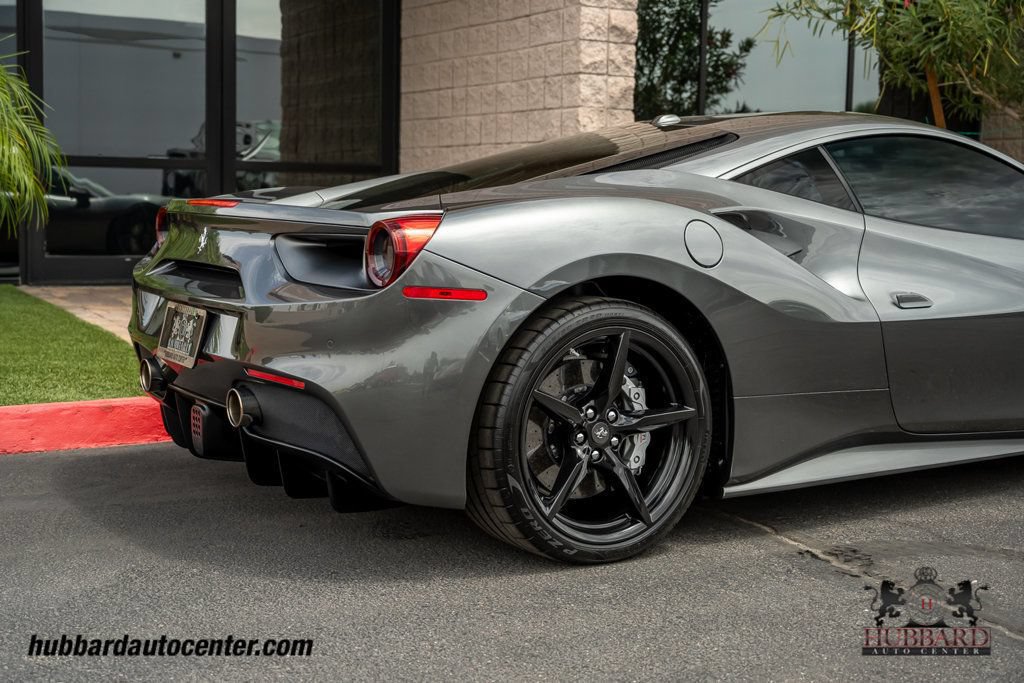 Used 2017 Ferrari 488 GTB RWD image 38