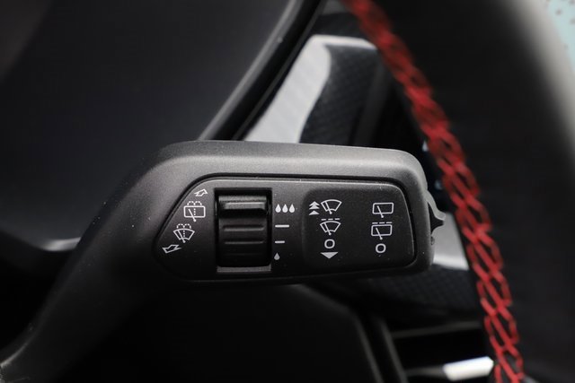 Used 2025 Ford Escape ST-Line Elite w/ Premium Technology Package image 35