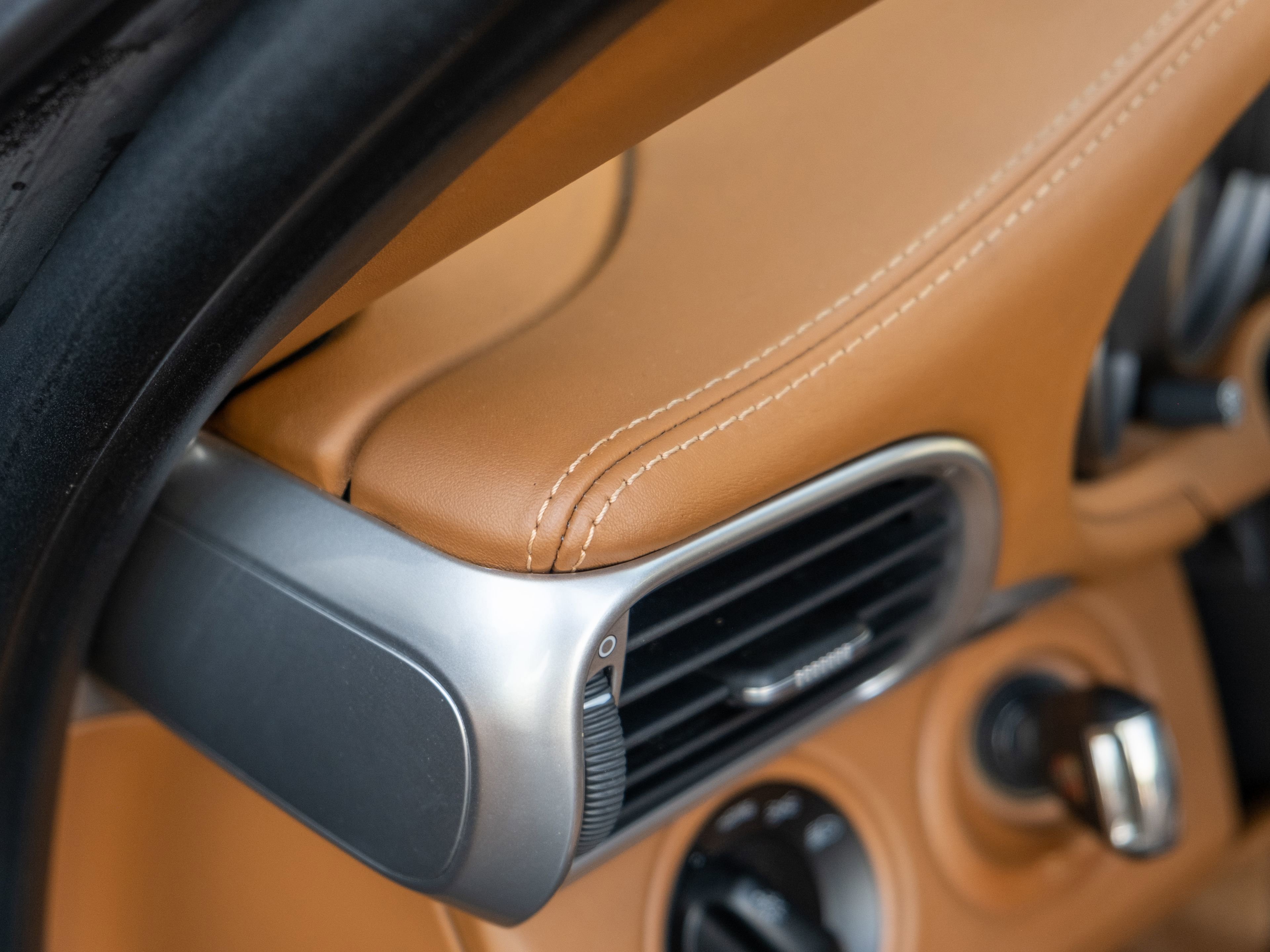 Used 2011 Porsche 911 Turbo S AWD/4WD image 19