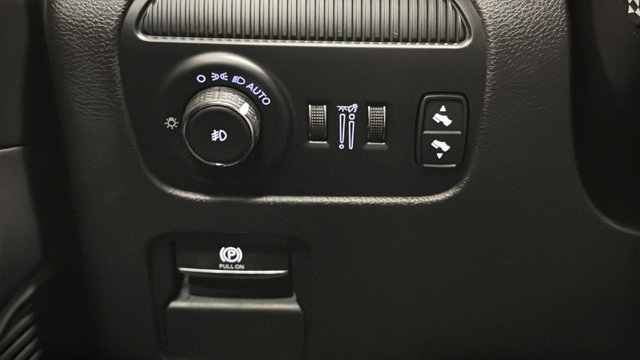 Used 2024 Jeep Wagoneer 4WD w/ Convenience Group I image 29