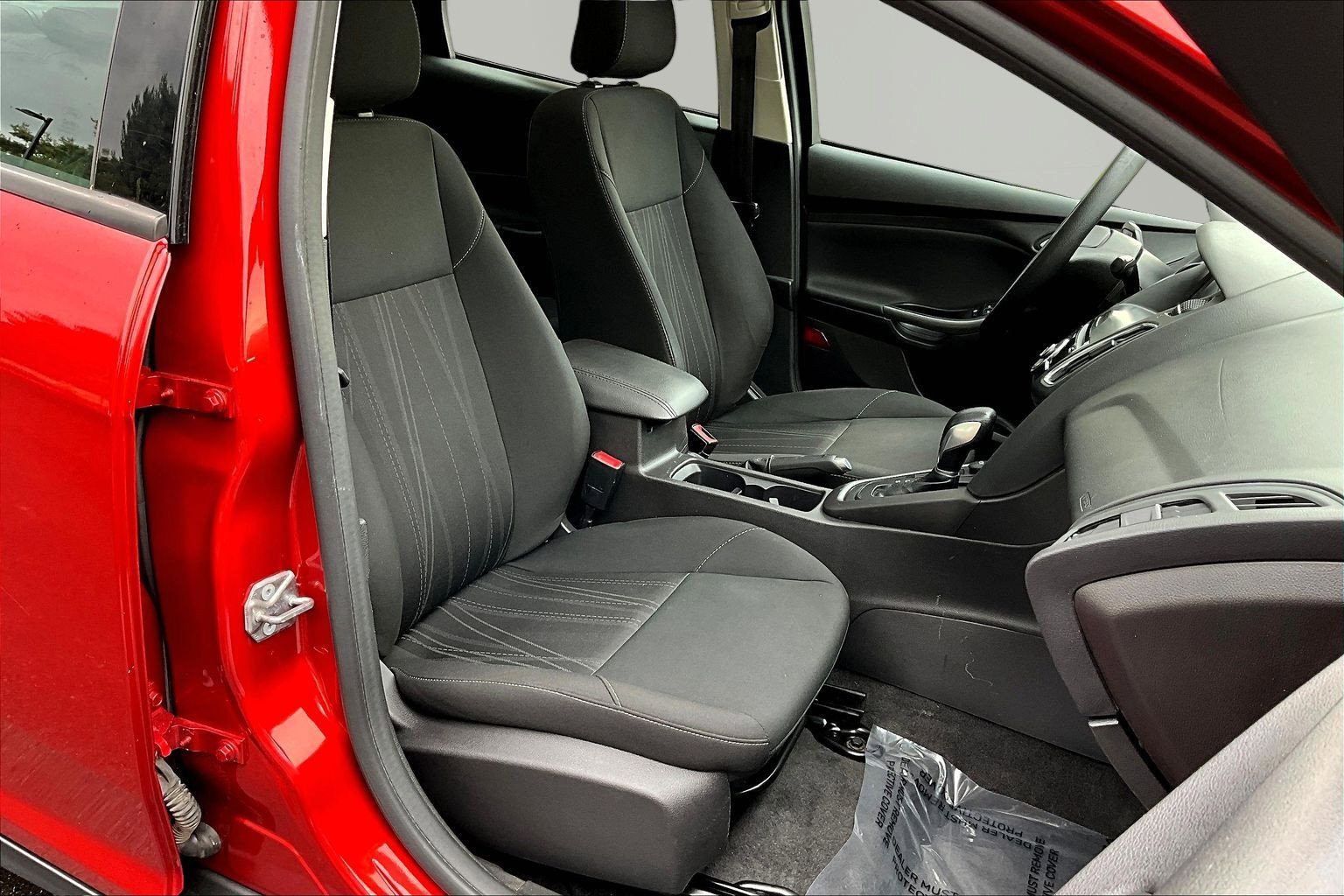 Used 2018 Ford Focus SEL FWD image 29