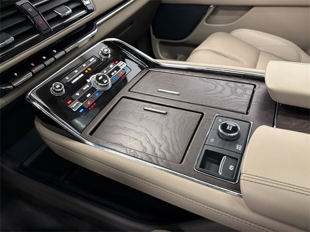 Used 2022 Lincoln Navigator L Reserve image 34