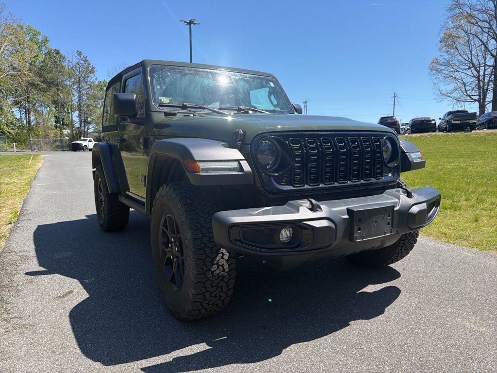 Used 2024 Jeep Wrangler Willys AWD/4WD image 3