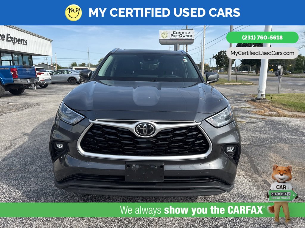 Used 2020 Toyota Highlander XLE image 2