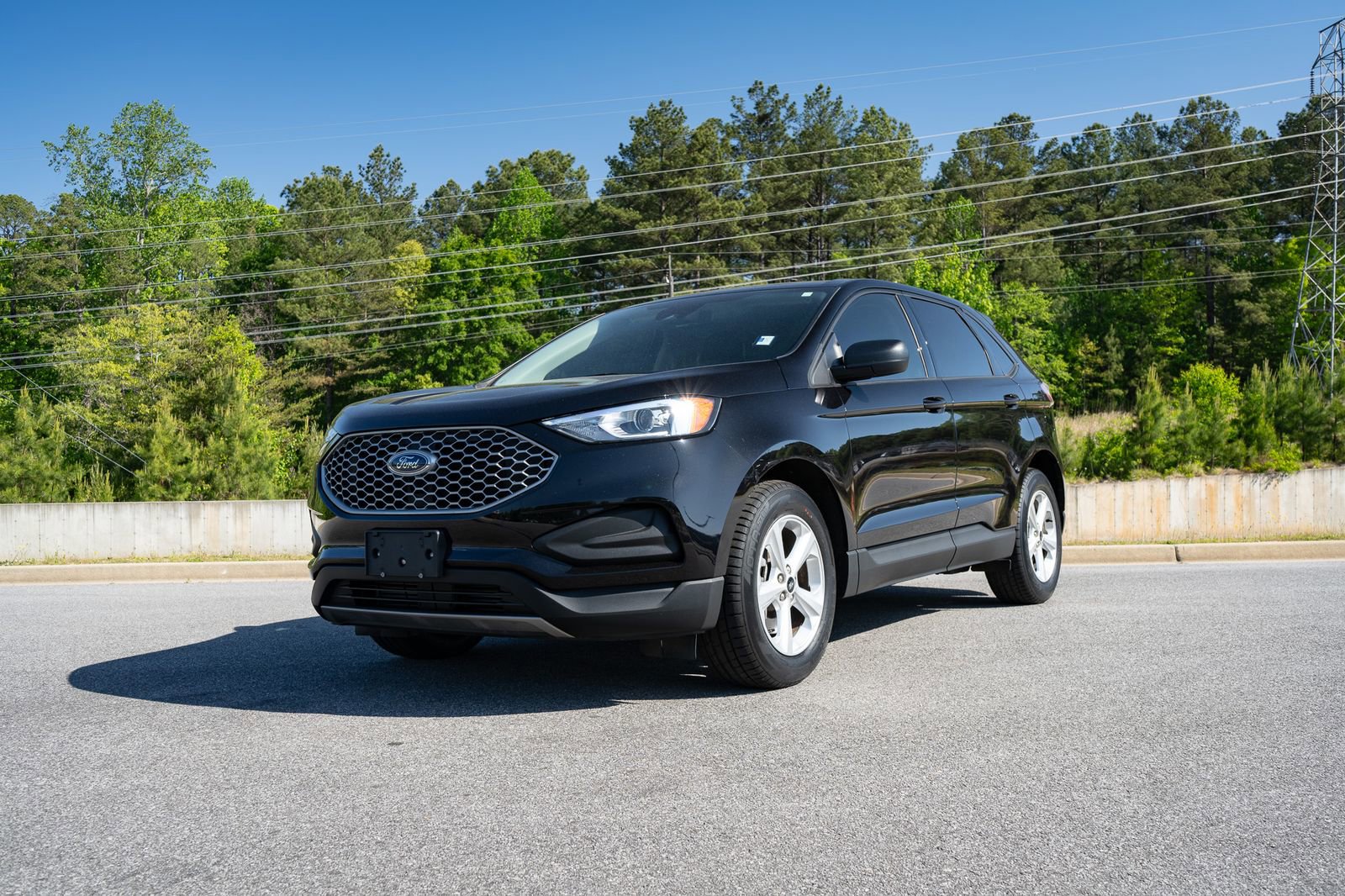 Used 2023 Ford Edge SE AWD/4WD image 3