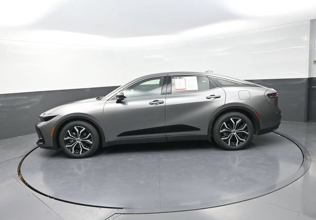 Certified 2023 Toyota Crown AWD/4WD image 4