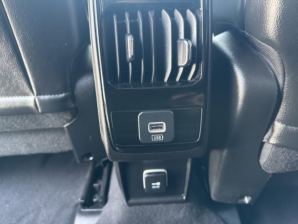 Used 2023 Jeep Compass Limited image 20