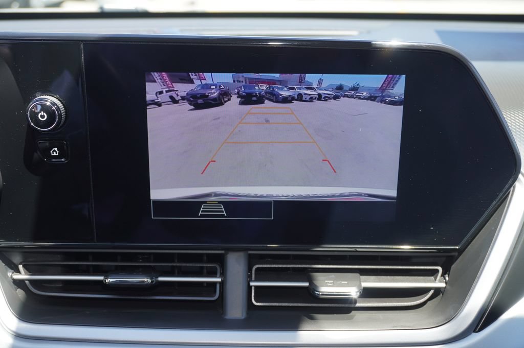 Used 2025 Chevrolet Trax LS FWD image 14