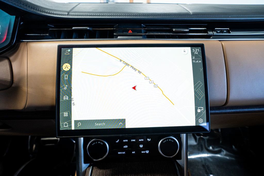 Used 2023 Land Rover Range Rover Long Wheelbase SE image 41