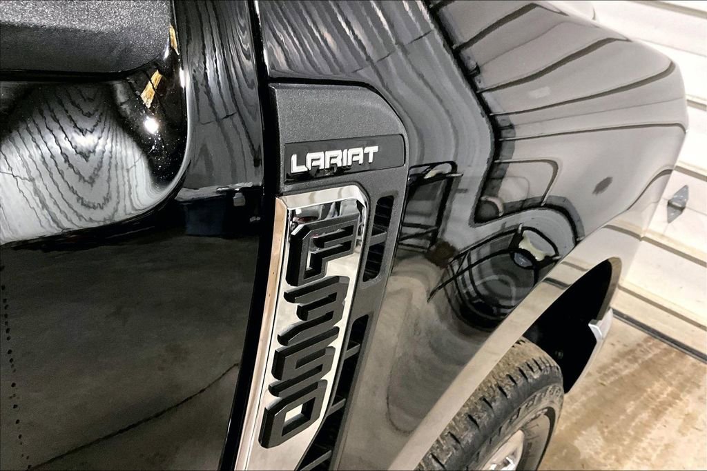Certified 2024 Ford F350 Lariat w/ Lariat Ultimate Package image 27