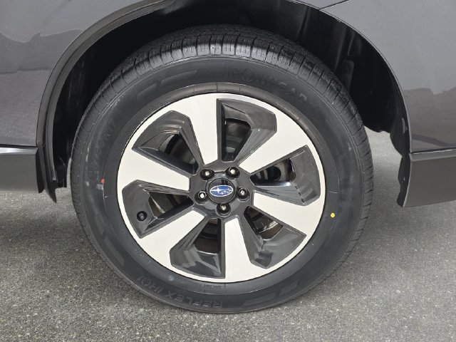 Used 2017 Subaru Forester 2.5i Premium w/ All-Weather Package AWD/4WD image 30
