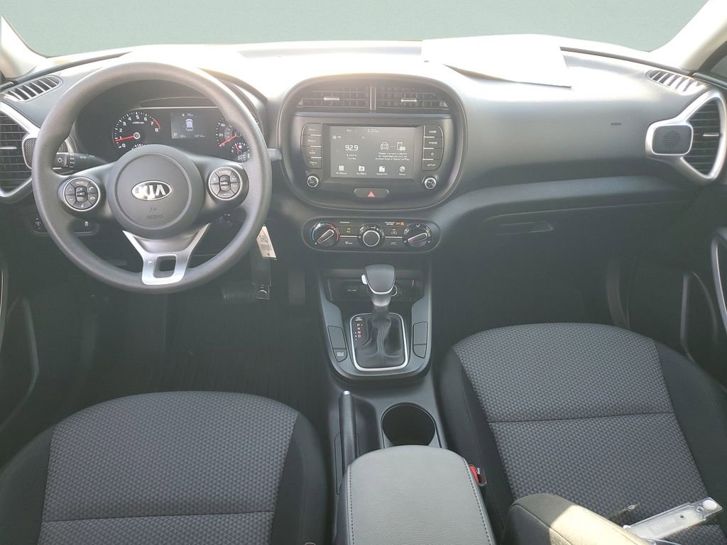 Used 2021 Kia Soul LX image 10