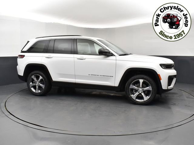 New 2026 Jeep Grand Cherokee Limited w/ Luxury Tech Group II image 1