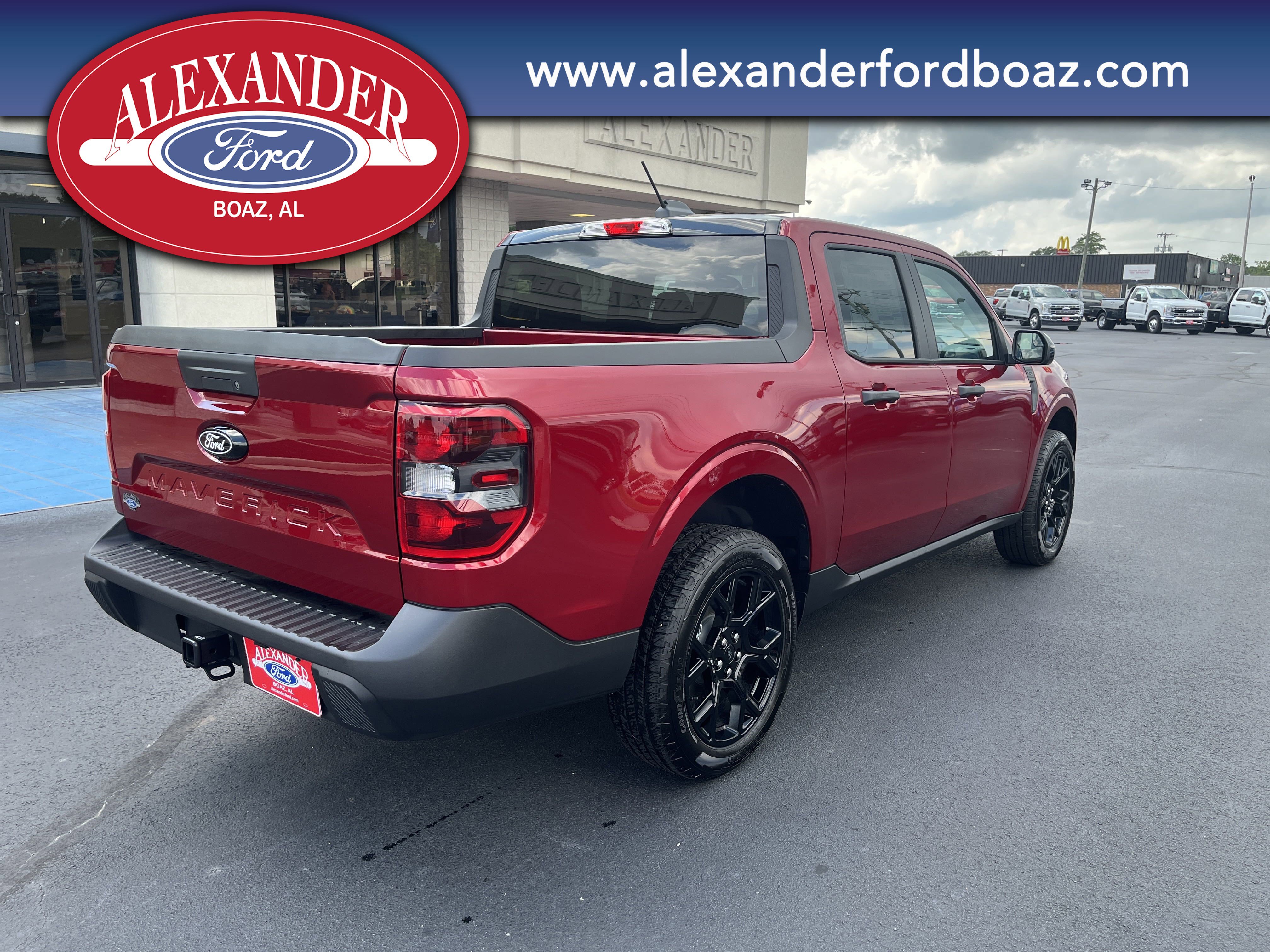 New 2025 Ford Maverick XLT w/ XLT Luxury Package image 4