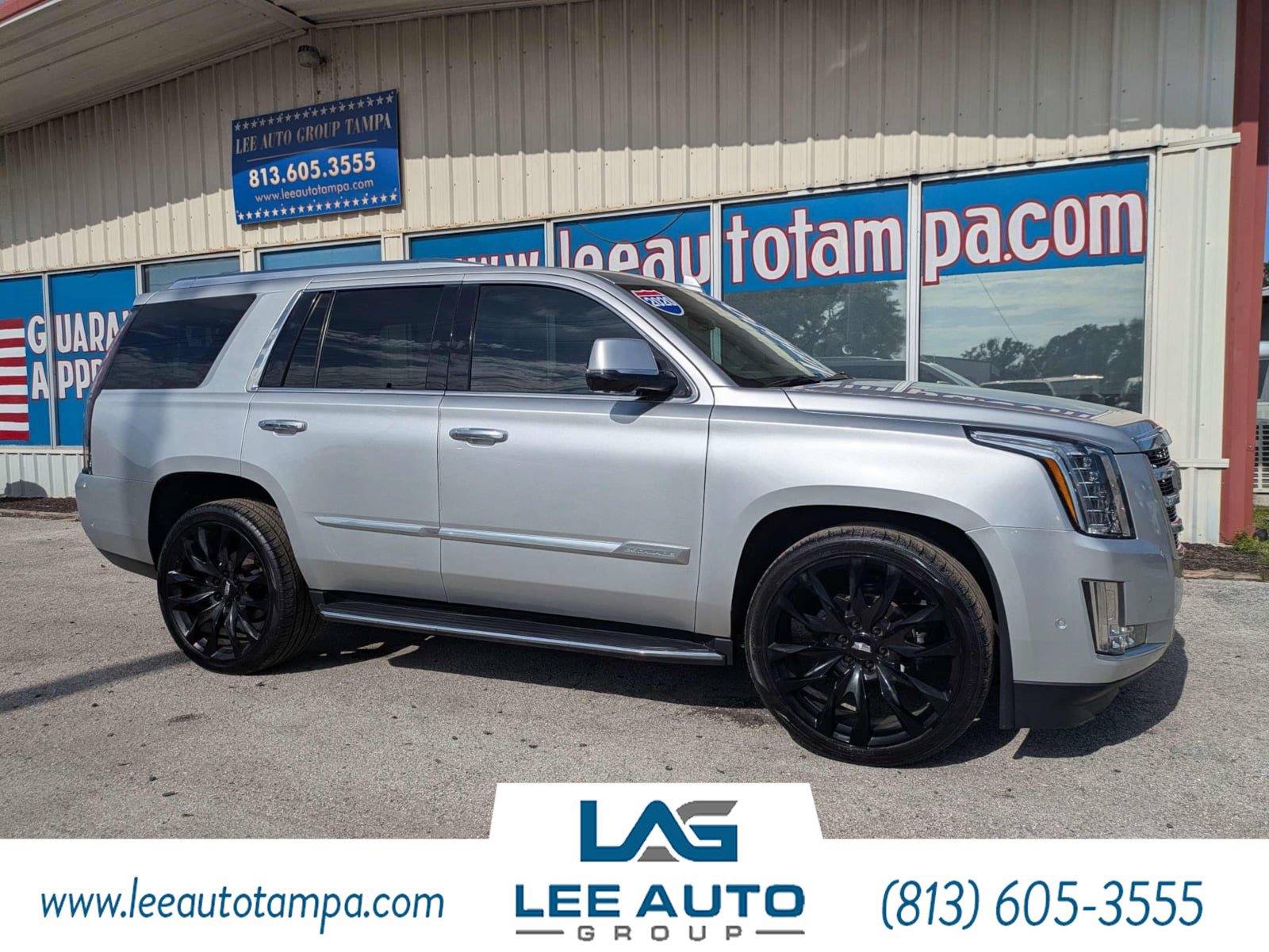 Used 2020 Cadillac Escalade Luxury RWD image 1