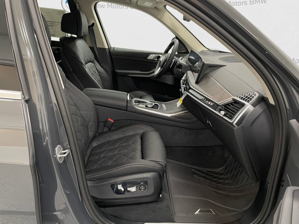 New 2026 BMW X7 xDrive40i image 15