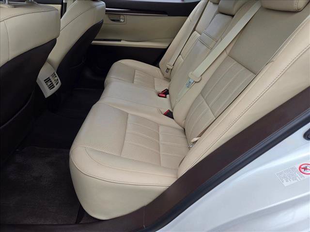 Used 2017 Lexus ES 350 w/ Luxury Package FWD image 19