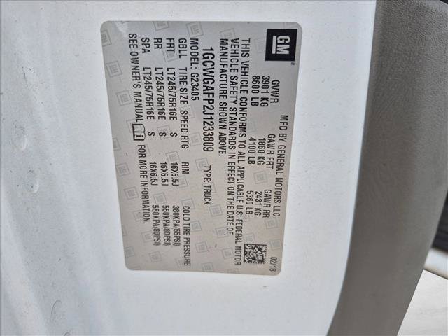 Used 2018 Chevrolet Express 2500 w/ Driver Convenience Package RWD image 15