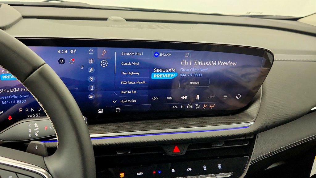 Used 2024 Buick Envision Preferred image 18