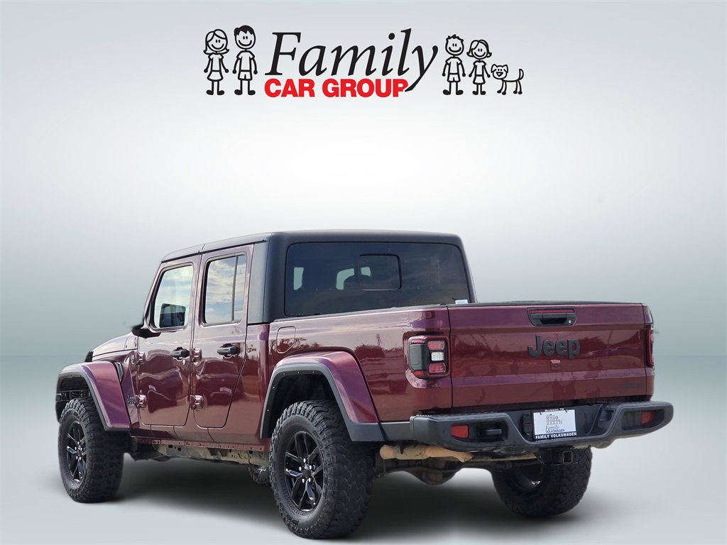 Used 2021 Jeep Gladiator Sport image 3