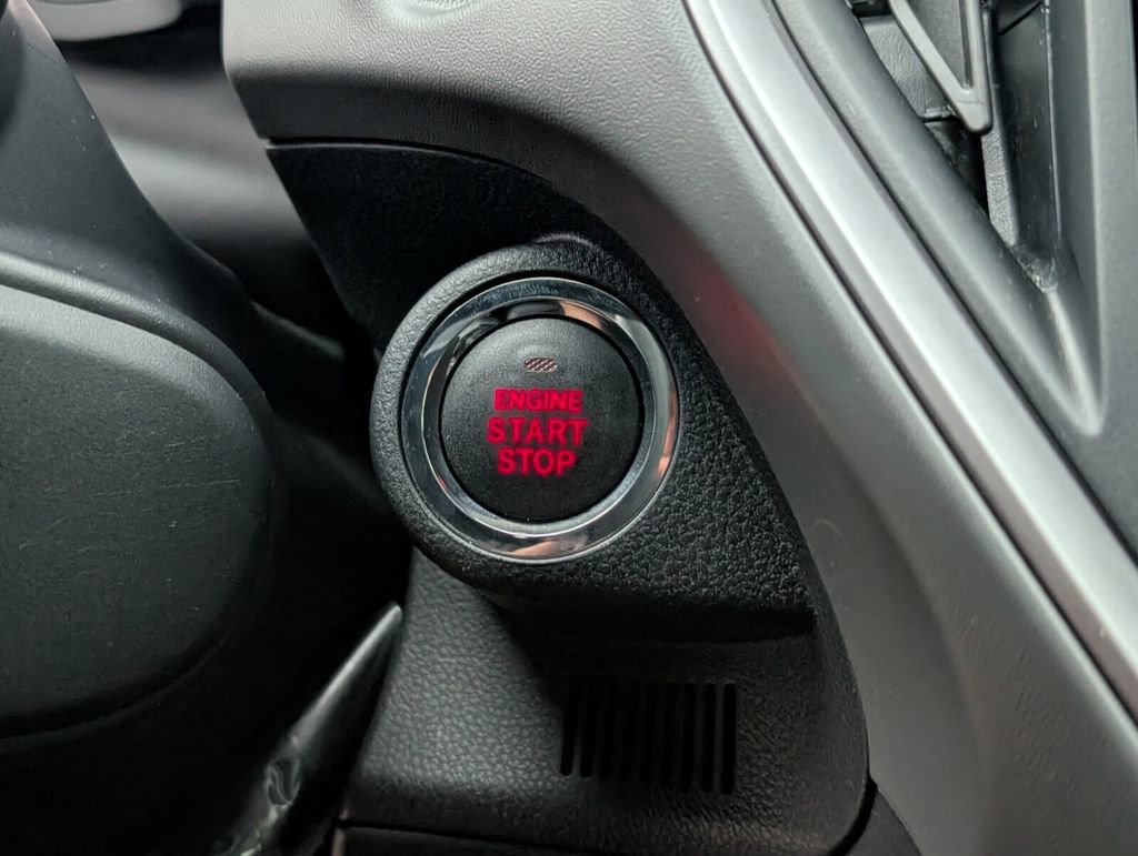 Certified 2025 Subaru Crosstrek 2.0i Premium image 25