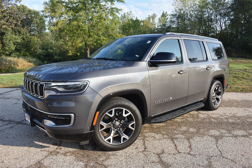 Used 2024 Jeep Wagoneer Series III image 12