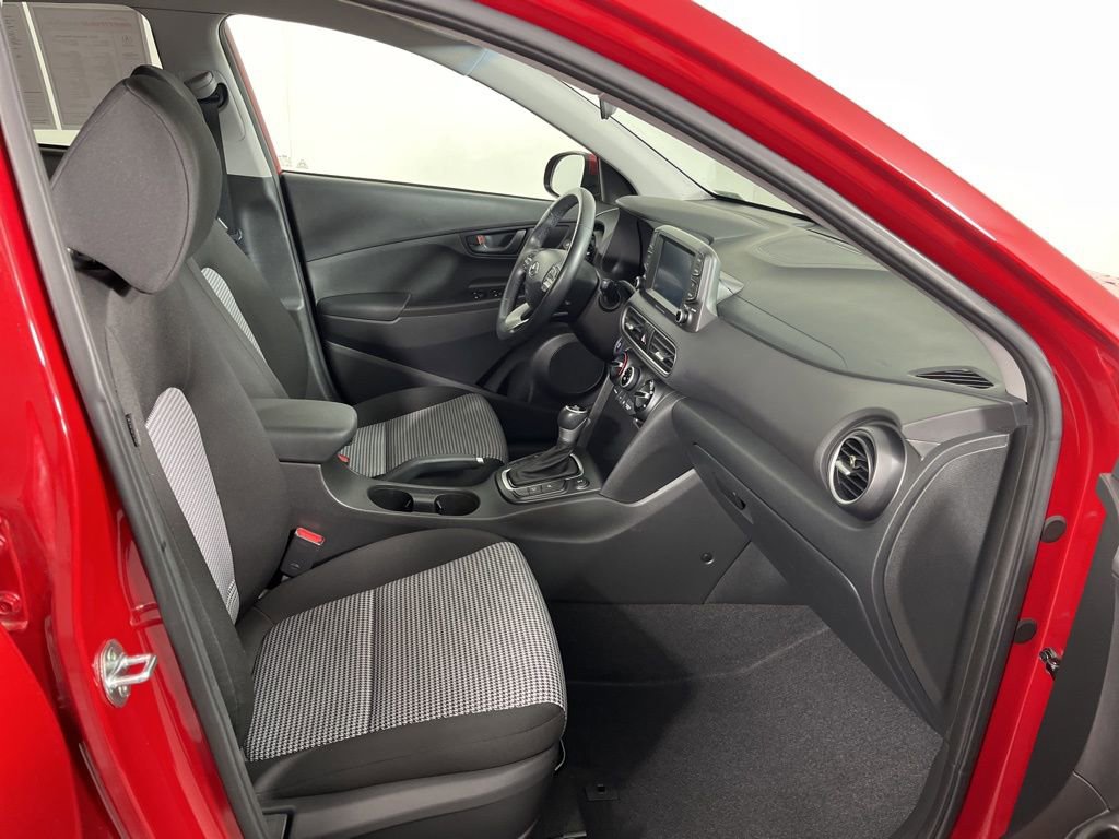 Used 2021 Hyundai Kona SEL AWD/4WD image 6