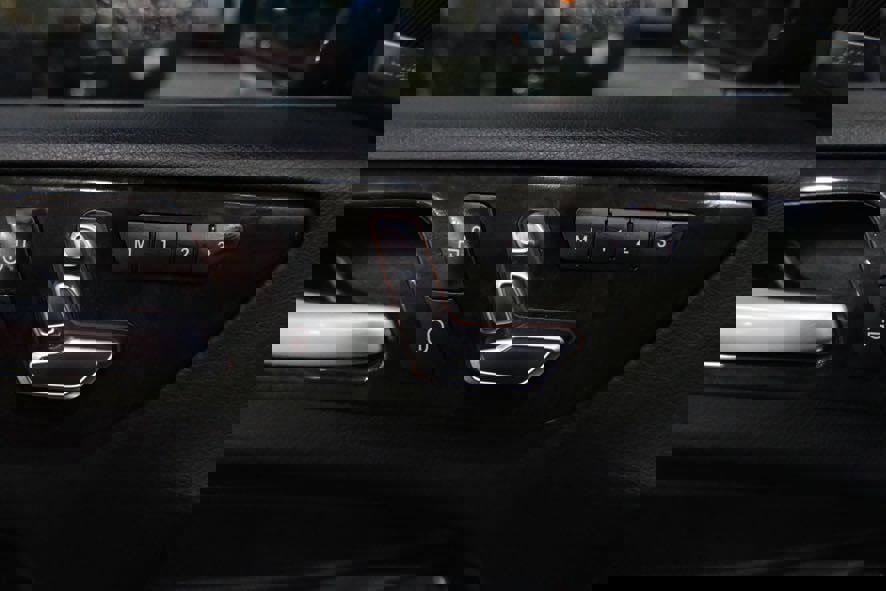 Used 2018 Mercedes-Benz GLS 550 4MATIC image 19