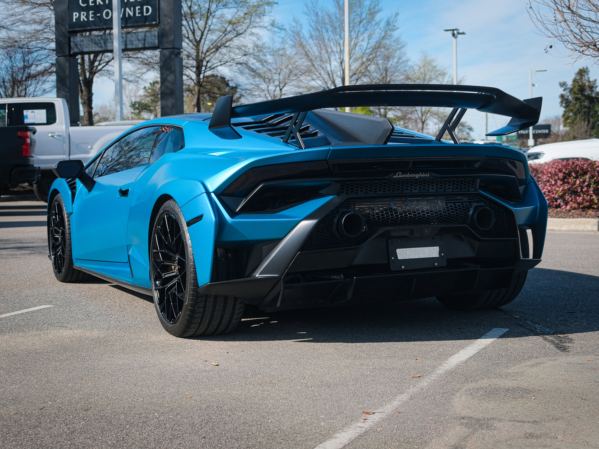 Used 2022 Lamborghini Huracan STO image 10