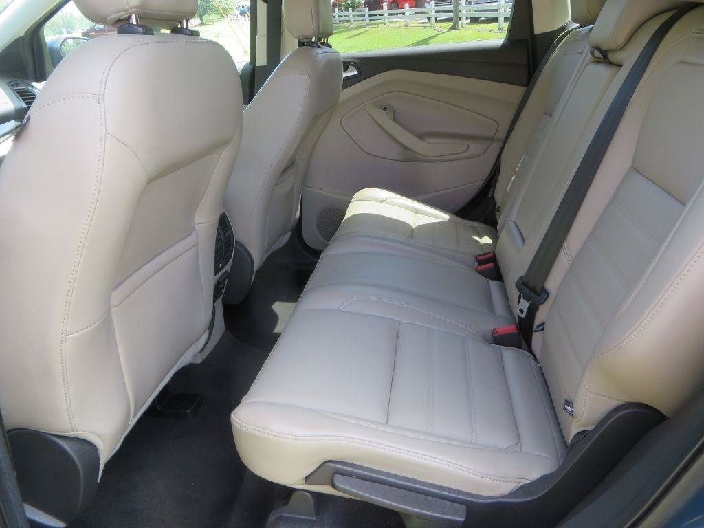 Used 2019 Ford Escape Titanium FWD image 22