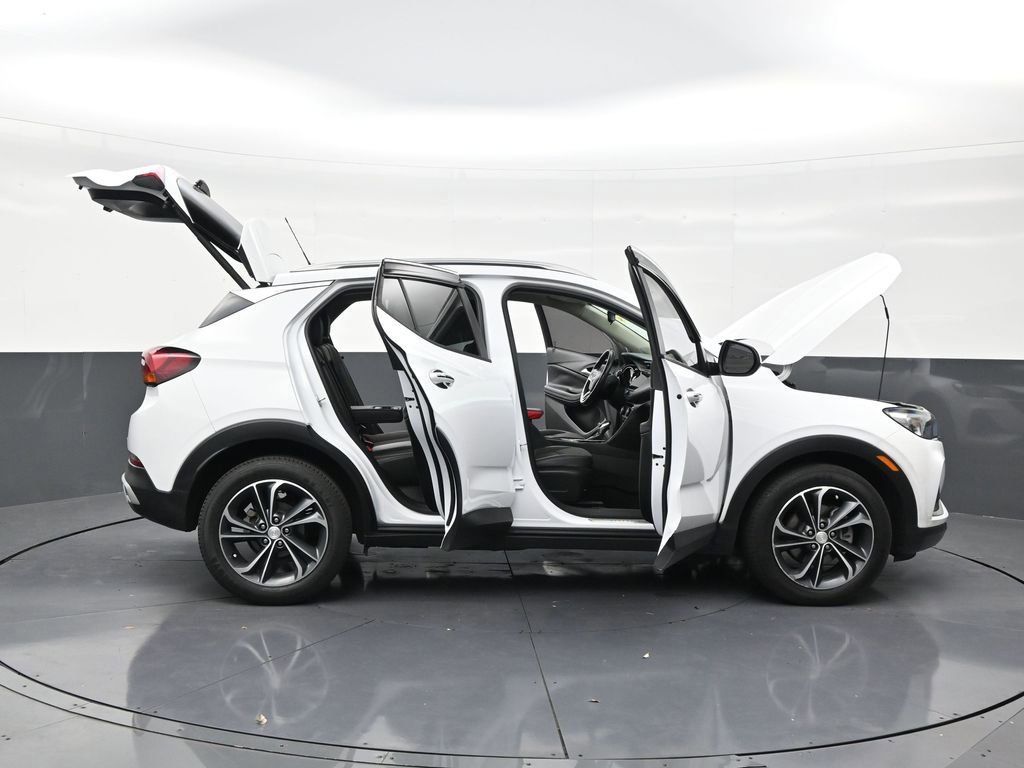 Used 2021 Buick Encore GX Select FWD image 29