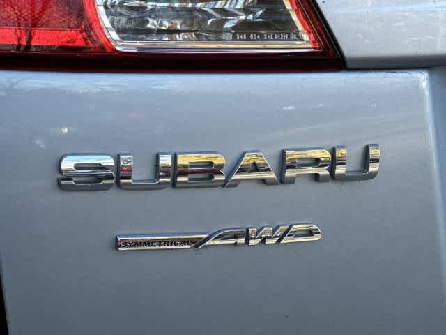 Used 2014 Subaru Outback 2.5i Premium w/ Moonroof Package AWD/4WD image 16