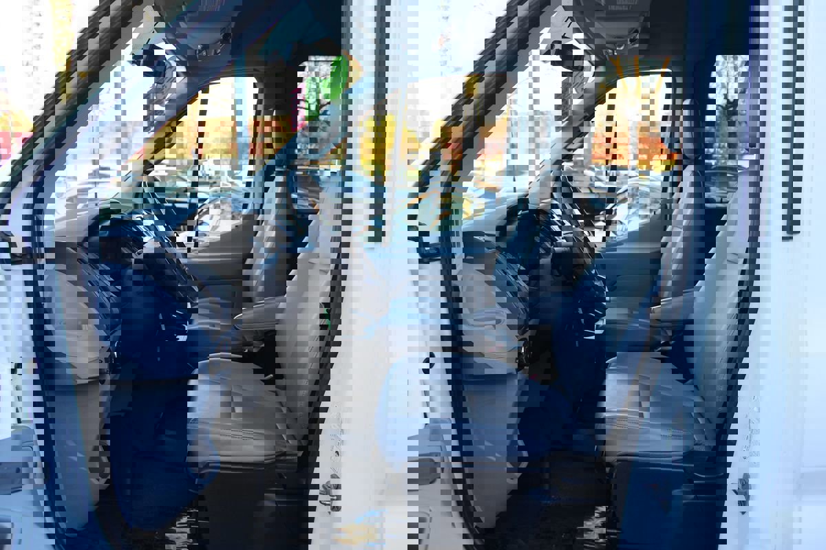 Used 2015 Ford Transit 350 XL RWD image 16