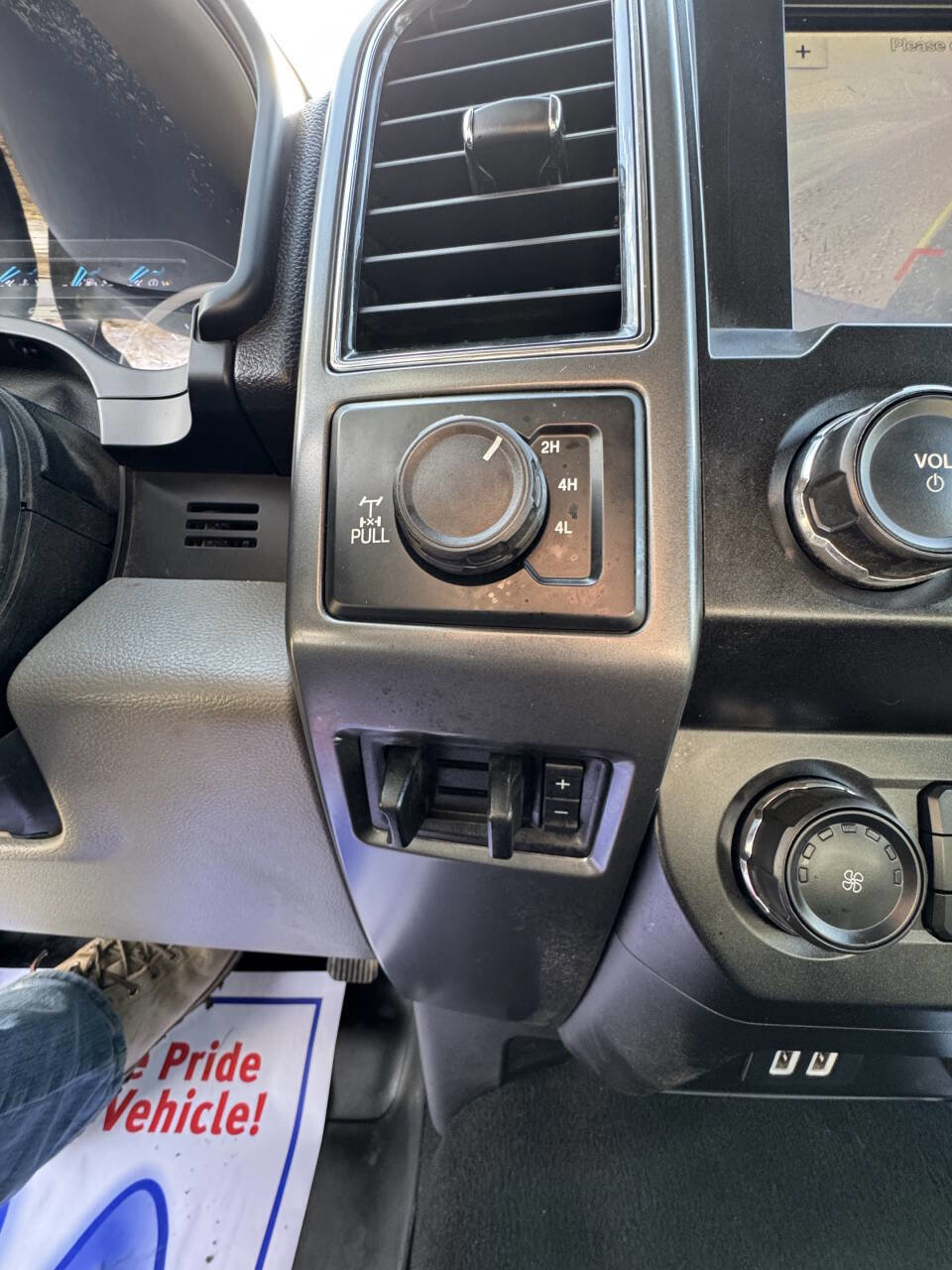 Used 2019 Ford F250 XLT w/ Camper Package image 44