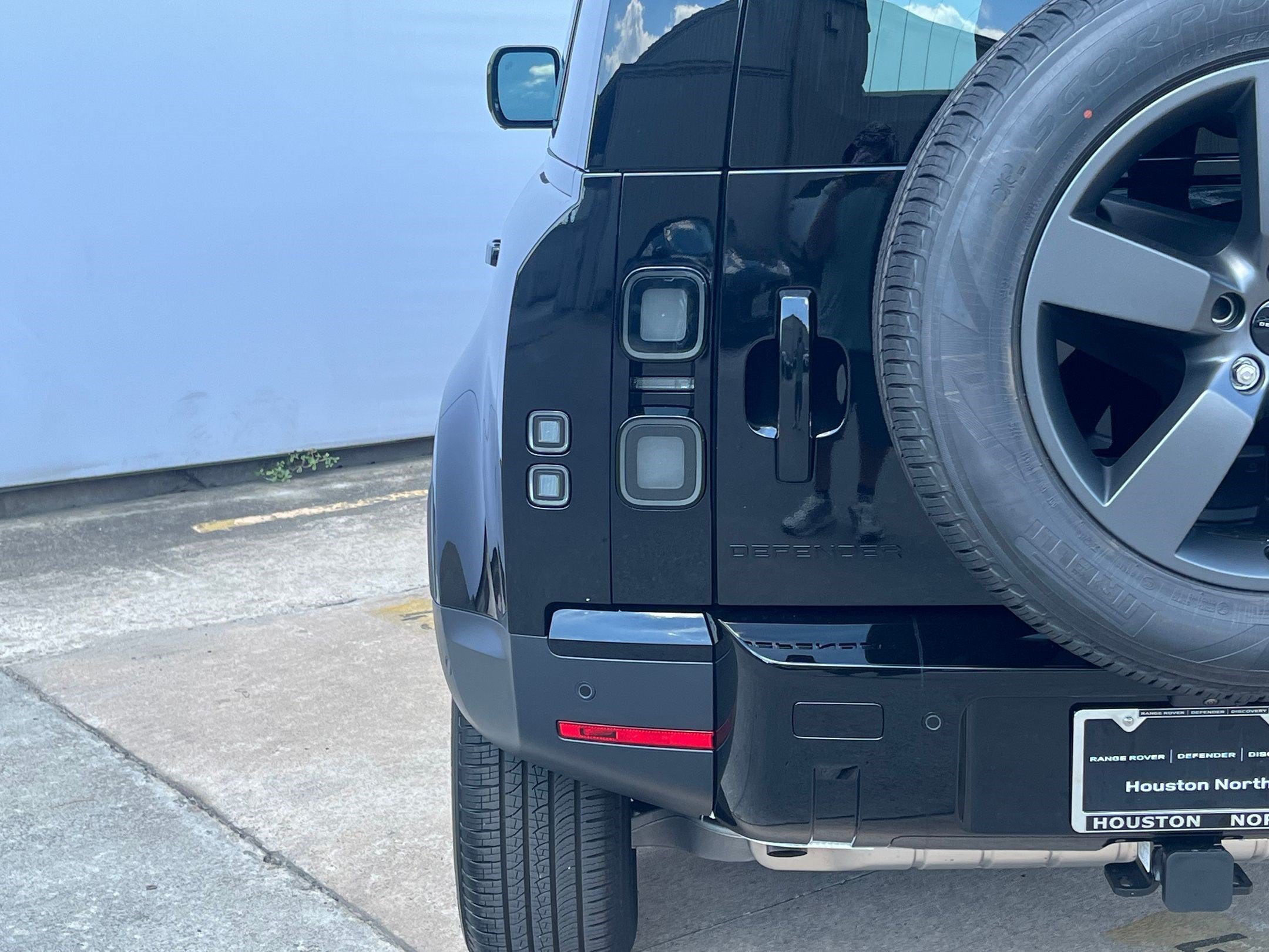 Used 2026 Land Rover Defender 110 S AWD/4WD image 12