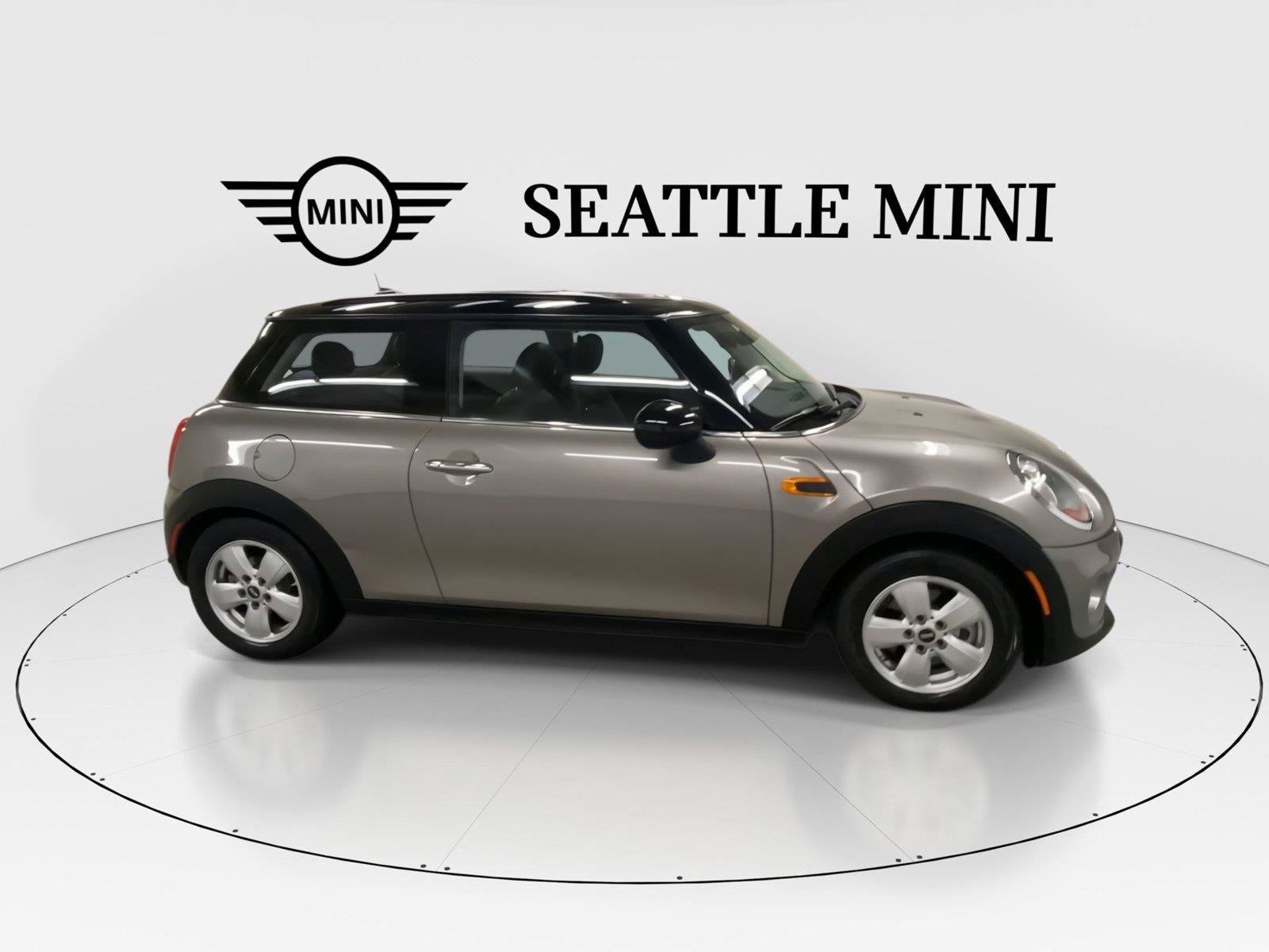 Used 2018 MINI Cooper 2-Door Hardtop FWD image 13