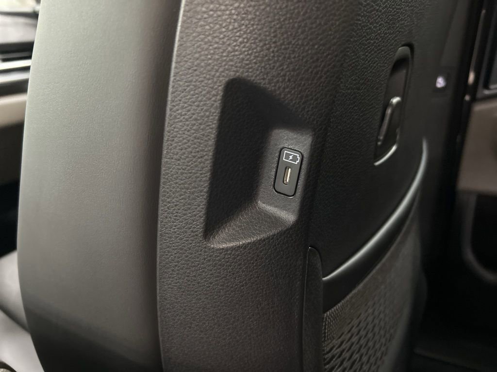 New 2026 Kia Carnival image 25