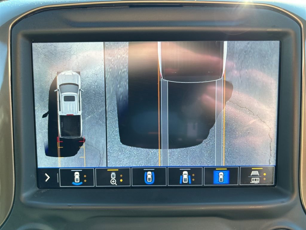 Used 2020 Chevrolet Silverado 1500 High Country w/ Technology Package image 34