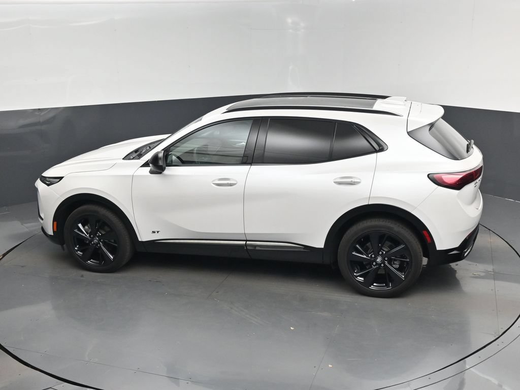 Used 2025 Buick Envision Sport Touring AWD/4WD image 14