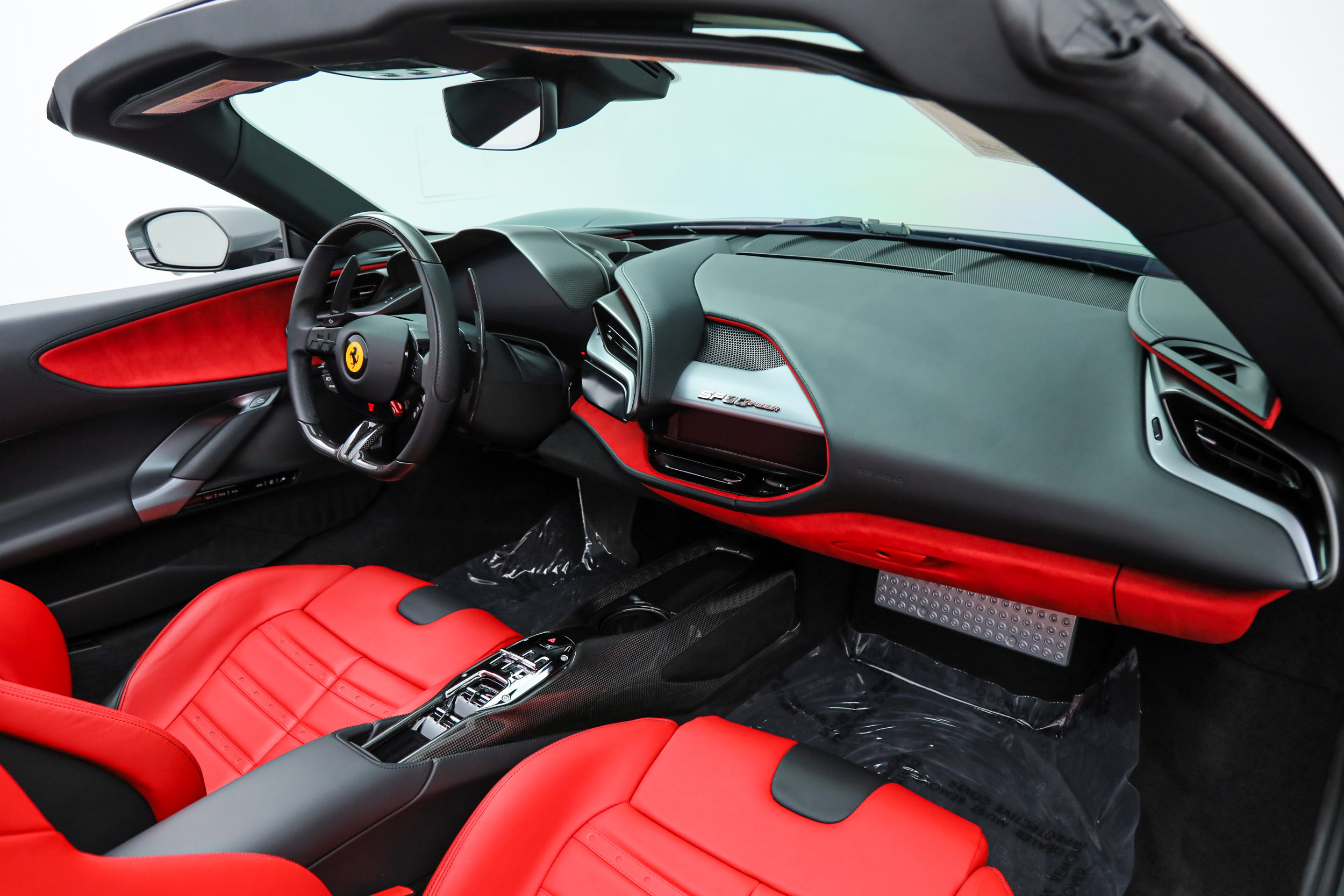 Certified 2025 Ferrari SF90 Spider AWD/4WD image 32