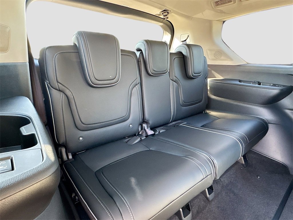 New 2026 INFINITI QX80 Luxe image 29