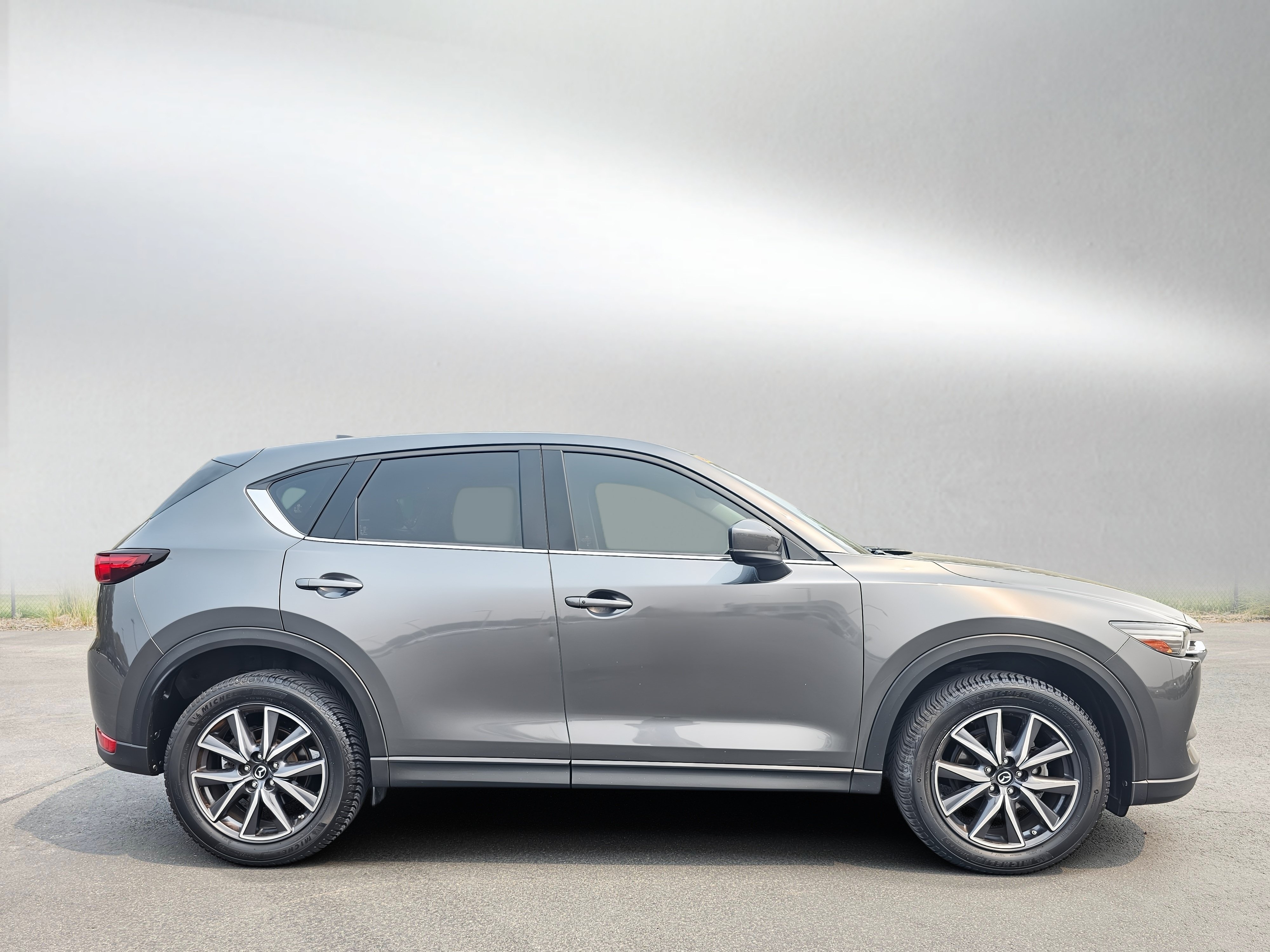 Used 2018 MAZDA CX-5 Grand Touring w/ Premium Package AWD/4WD image 6