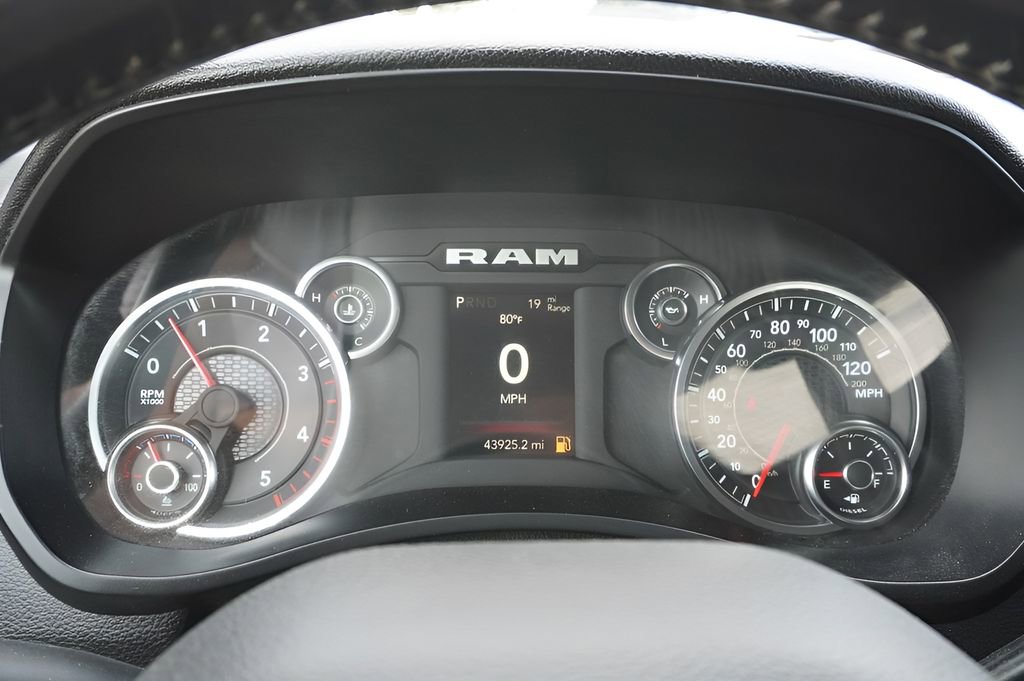 Used 2024 RAM 2500 Big Horn w/ Off Road Package AWD/4WD image 10