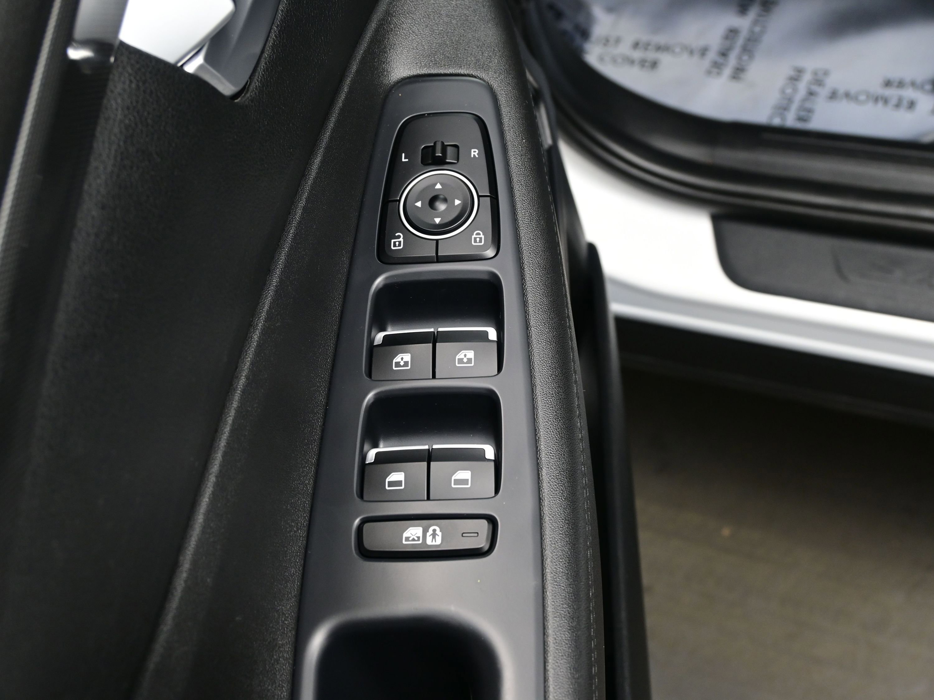 Used 2023 Hyundai Santa Fe SEL image 10