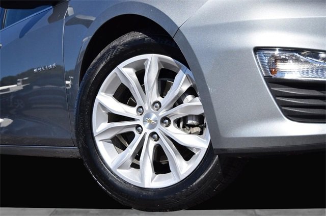 Used 2024 Chevrolet Malibu LT image 3